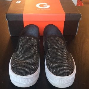 BLACK G BY GUESS SLIP ON SNEAKERS SIZE 9